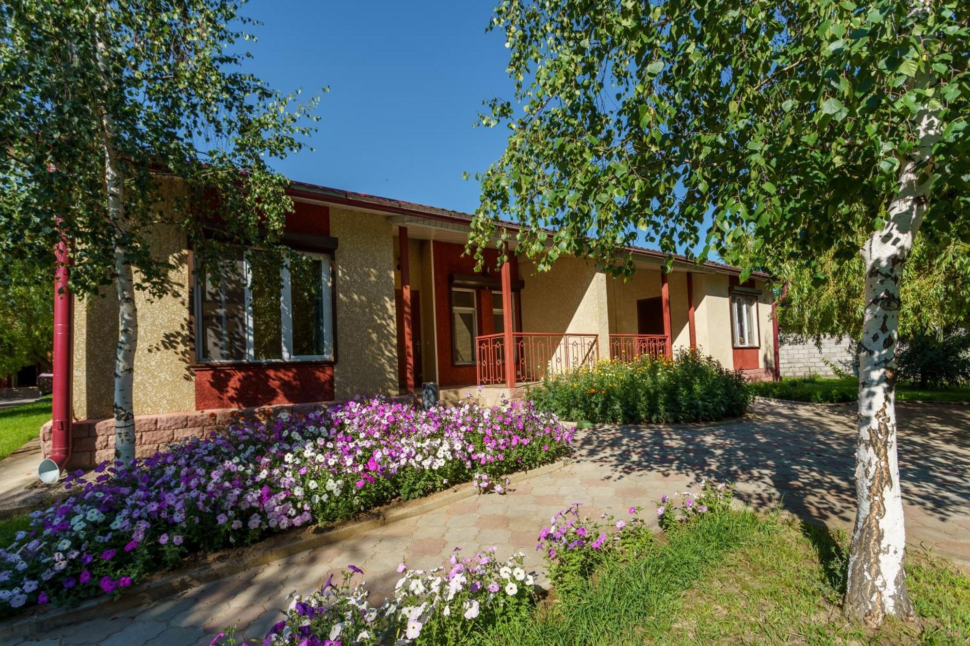 Talisman Village Hotel Bosteri Exterior photo