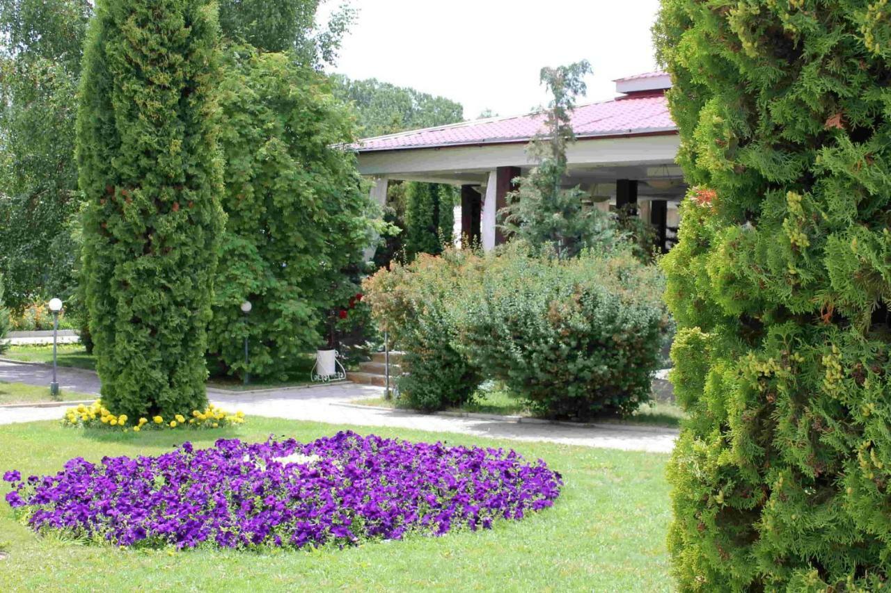 Talisman Village Hotel Bosteri Exterior photo